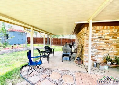 1206 Leach St, Kilgore, TX 75662 - photo 6