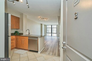 Clarendon 1021 unit 645, Arlington, VA 22201 - photo 4