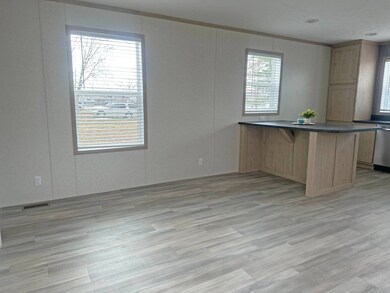 14876 Washington Rd unit 128, West Burlington, IA 52655 - photo 6