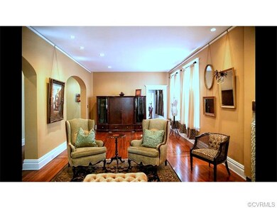 Distinctive two room front and rear parlours with 