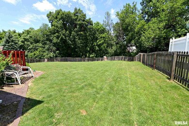 5717 W Rachael Ct, Peoria, IL 61615 - photo 2
