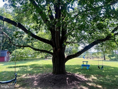 21101 Clarksburg Rd, Boyds, MD 20841 - photo 2