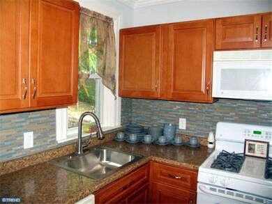 551 E Penn St, Philadelphia, PA 19144 - photo 4