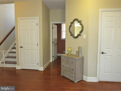 110 Barefield Ln, Conshohocken, PA 19428 - photo 2