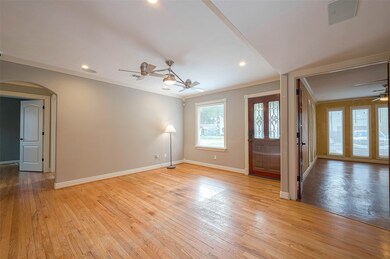 1910 Wakefield Dr, Houston, TX 77018 - photo 6