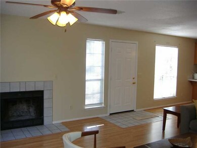 3213 A & B Cardinal Creek Cir, Bentonville, AR 72712 - photo 6