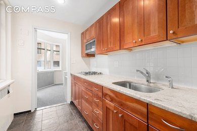 65 E 76th St unit 1C, New York, NY 10021 - photo 3