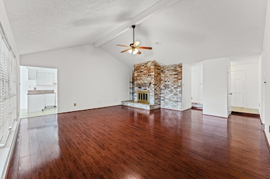 1502 Ashmore Dr, Missouri City, TX 77489 - photo 6