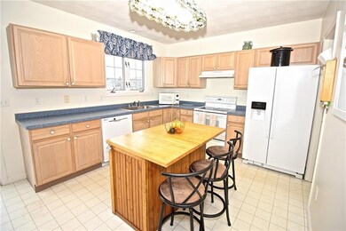 50 Carriage Trail, Middletown, RI 02842 - photo 7