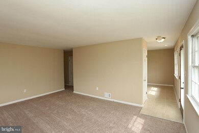 9528 Cissell Ave, Laurel, MD 20723 - photo 6