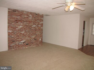 1011 Thomas Rd, Glen Burnie, MD 21060 - photo 5