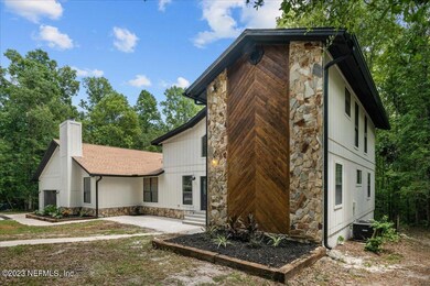 4126 Honeysuckle Cir, Middleburg, FL 32068 - photo 2