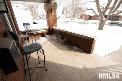 1522 Cedar St, Davenport, IA 52804 - photo 3