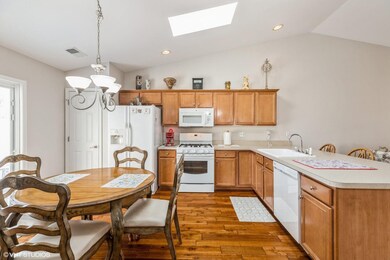 9133 Morton St, Merrillville, IN 46410 - photo 4