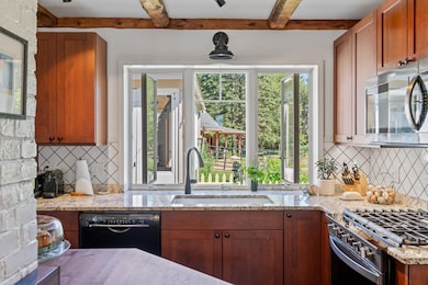 1020 Hendricks Hill Rd_120