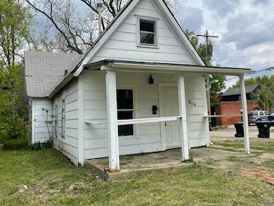 814 SW 5th St, Topeka, KS 66603 - photo 2