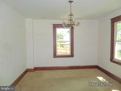 4905 Catalpha Rd, Baltimore, MD 21214 - photo 7