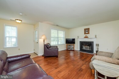 1626 Lee Dr, Edgewater, MD 21037 - photo 6