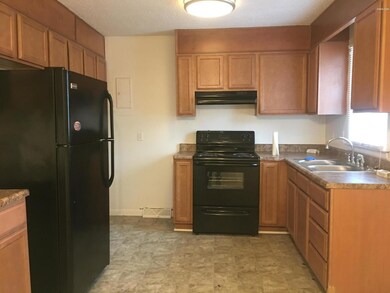 329 Richlands Ave unit 6, Jacksonville, NC 28540 - photo 6