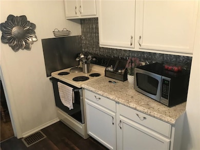 329 N 18th Ave, Beech Grove, IN 46107 - photo 6