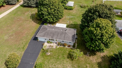 1155 S Bainbridge Center Rd, Benton Harbor, MI 49022 - photo 6