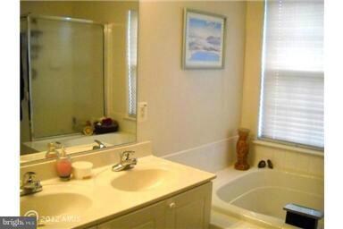 164 Fieldstone Ct, Frederick, MD 21702 - photo 5