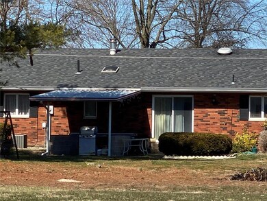 110 Willow Dr, Freeburg, IL 62243 - photo 5
