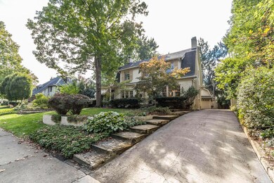 2060 N Devon Rd 05