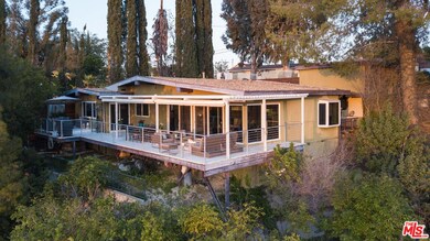 5035 Cerrillos Dr, Woodland Hills, CA 91364 - photo 4