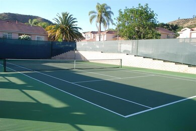 29667 Nandina Dr, Escondido, CA 92026 - photo 4