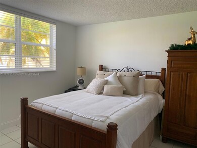 2999 Point Dr E unit C110, Aventura, FL 33160 - photo 4