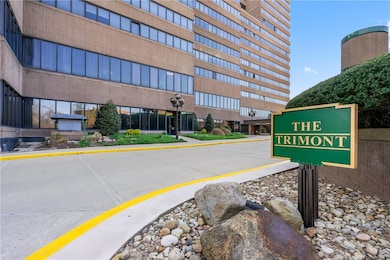 Governor's Drive and entry to Main Lobby