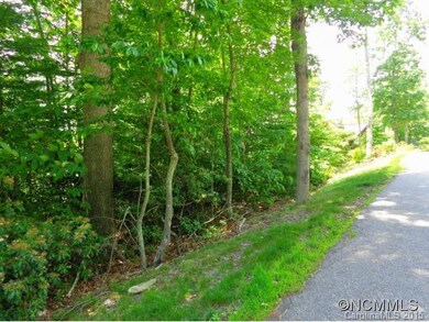 147 Rockyknob Rd, Burnsville, NC 28714 - photo 2