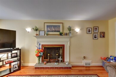 165 Glen Hills Dr, Cranston, RI 02920 - photo 7