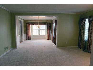 303 Hickory Nut Dr, Eighty Four, PA 15330 - photo 3