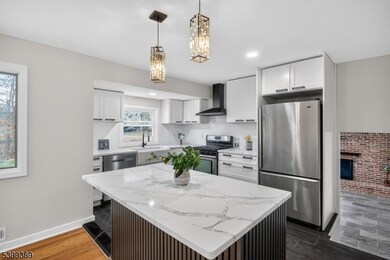 707 Warfield Rd, North Plainfield, NJ 07063 - photo 6