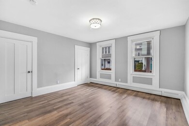 118 Maxfield St unit 1, New Bedford, MA 02740 - photo 3