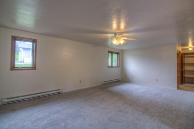 5501 E Mayflower Ln unit 2, Wasilla, AK 99654 - photo 4