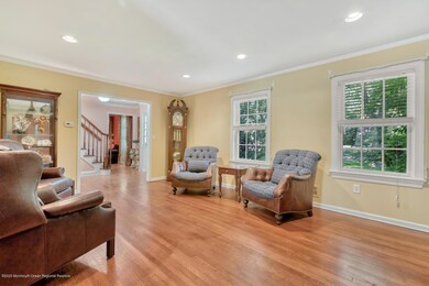 17 Algonquin Rd Holmdel NJ-large-007-015