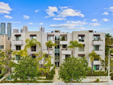 Villa Glen has 16 residences on 4 floors.