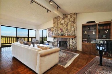Walls of glass to enjoy the view from this spaciou