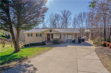 1810 Green Valley Dr, Shelby, NC 28152 - photo 2