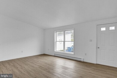 1049 Butter Ln, Reading, PA 19606 - photo 4