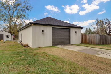 Detached Shop Building