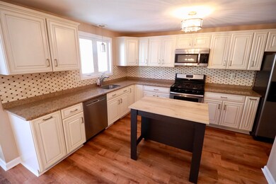 29 Windemere Way unit U157, Nashua, NH 03063 - photo 5