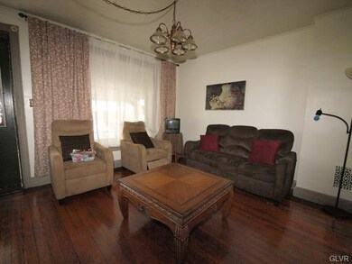 216 S Franklin St, Allentown, PA 18102 - photo 3