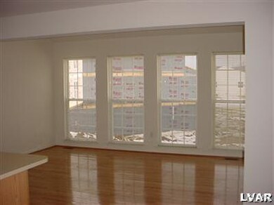 4071 Tournament Ct, Center Valley, PA 18034 - photo 2