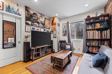19 Wiget St unit 101, Boston, MA 02113 - photo 6