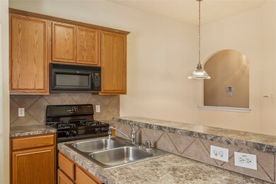 15919 Pleasant Green Cir, Tomball, TX 77377 - photo 6