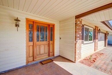 Beautiful Tiled Front Entry
